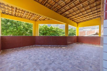 Casa de condomínio à venda com 297m², 3 quartos e 3 vagas Casa de condomínio à venda com 297m², 3 quartos e 3 vagasTerraço