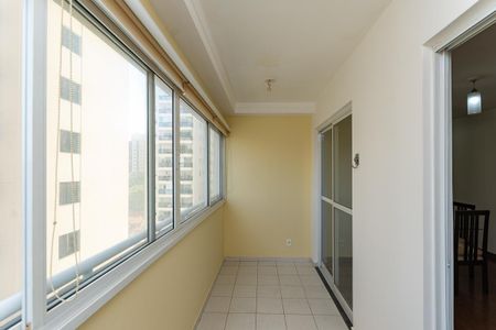 Apartamento para alugar com 60m², 2 quartos e 1 vagaVaranda