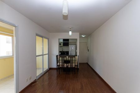 Apartamento para alugar com 60m², 2 quartos e 1 vagaSala