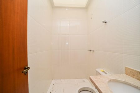 Casa à venda com 316m², 3 quartos e 3 vagas Casa à venda com 316m², 3 quartos e 3 vagasBanheiro Social