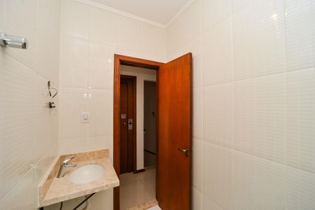 Casa à venda com 316m², 3 quartos e 3 vagas Casa à venda com 316m², 3 quartos e 3 vagasBanheiro Social