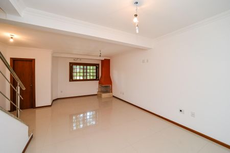 Casa à venda com 316m², 3 quartos e 3 vagas Casa à venda com 316m², 3 quartos e 3 vagasSala