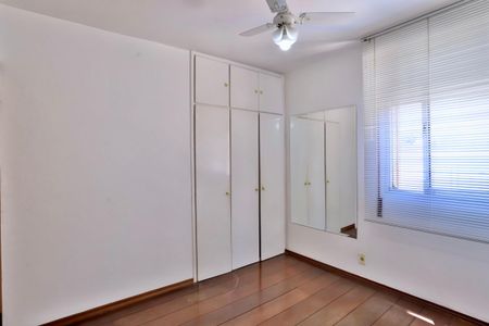Apartamento à venda com 78m², 2 quartos e 1 vagaQuarto 