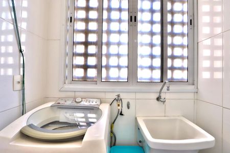 Apartamento à venda com 78m², 2 quartos e 1 vagaÁrea de Serviço