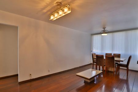 Apartamento à venda com 78m², 2 quartos e 1 vagaSala
