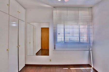 Apartamento à venda com 78m², 2 quartos e 1 vagaQuarto 
