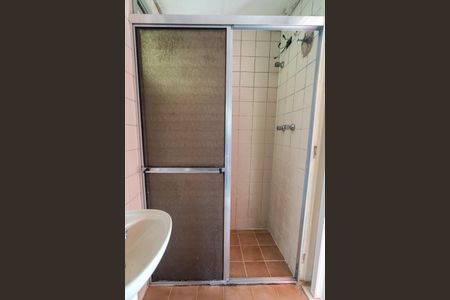 Apartamento à venda com 58m², 2 quartos e 1 vagaBanheiro Social Detalhe