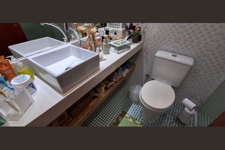 Apartamento à venda com 89m², 3 quartos e 2 vagas Apartamento à venda com 89m², 3 quartos e 2 vagasBanheiro Social