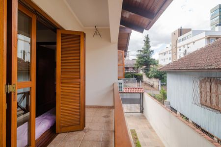 Casa à venda com 240m², 4 quartos e 7 vagasVaranda
