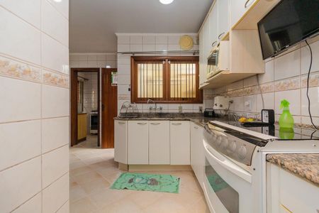 Casa à venda com 240m², 4 quartos e 7 vagasCozinha