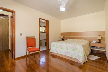 Casa à venda com 240m², 4 quartos e 7 vagasQuarto 2