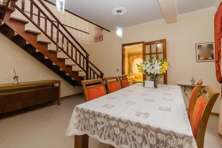 Casa à venda com 240m², 4 quartos e 7 vagasSala de jantar