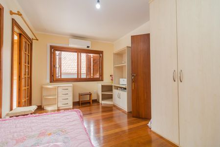 Casa à venda com 240m², 4 quartos e 7 vagasQuarto 1