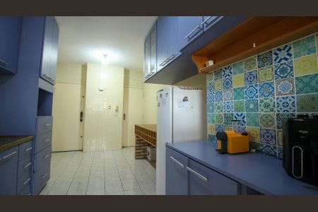 Apartamento à venda com 125m², 3 quartos e 1 vaga Apartamento à venda com 125m², 3 quartos e 1 vagaCozinha