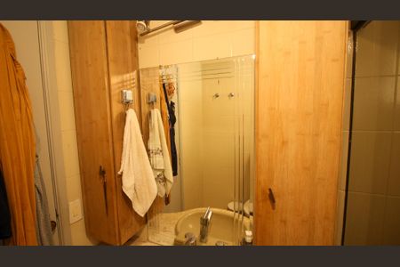 Apartamento à venda com 125m², 3 quartos e 1 vaga Apartamento à venda com 125m², 3 quartos e 1 vagaBanheiro