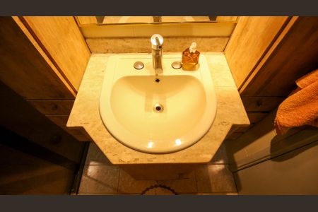 Apartamento à venda com 125m², 3 quartos e 1 vaga Apartamento à venda com 125m², 3 quartos e 1 vagaBanheiro 2