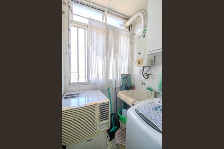 Apartamento à venda com 66m², 2 quartos e 1 vagaÁrea de Serviço