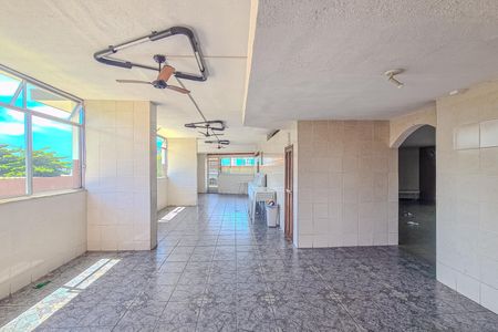 Apartamento à venda com 66m², 2 quartos e 1 vagaÁrea comum