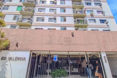 Apartamento à venda com 66m², 2 quartos e 1 vagaFachada do Prédio placa