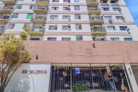 Apartamento à venda com 66m², 2 quartos e 1 vagaFachada do Prédio placa
