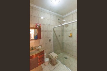 Casa à venda com 300m², 3 quartos e 4 vagasBanheiro de serviço