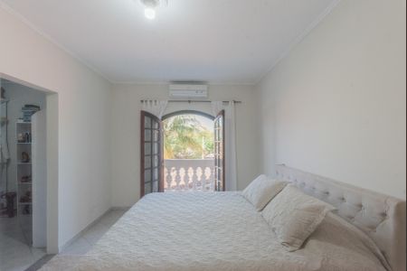 Casa à venda com 300m², 3 quartos e 4 vagasSuíte