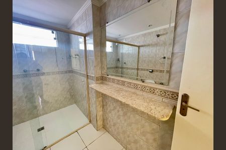 Apartamento à venda com 97m², 2 quartos e sem vaga Apartamento à venda com 97m², 2 quartos e sem vagaBanheiro