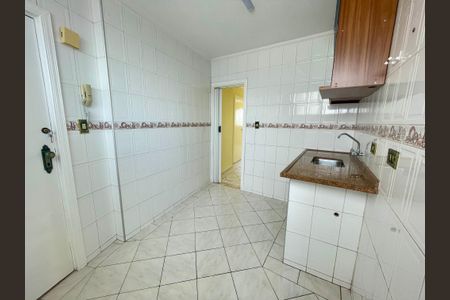 Apartamento à venda com 97m², 2 quartos e sem vaga Apartamento à venda com 97m², 2 quartos e sem vagaCozinha