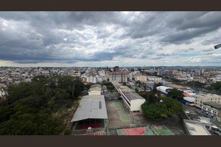 Apartamento à venda com 51m², 2 quartos e 1 vaga Apartamento à venda com 51m², 2 quartos e 1 vagaVista