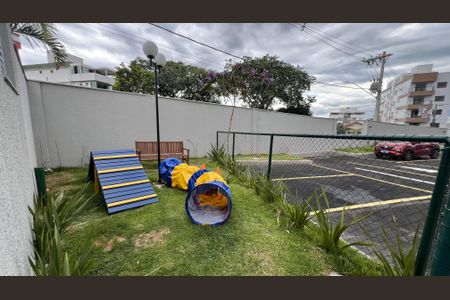 Apartamento à venda com 51m², 2 quartos e 1 vaga Apartamento à venda com 51m², 2 quartos e 1 vagaÁrea comum - Playground
