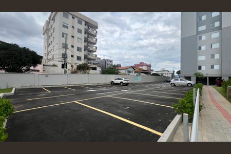 Apartamento à venda com 51m², 2 quartos e 1 vaga Apartamento à venda com 51m², 2 quartos e 1 vagaFachada