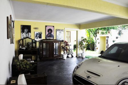 Casa à venda com 400m², 5 quartos e 6 vagasQuintal e Garagem