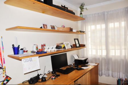 Casa à venda com 400m², 5 quartos e 6 vagasDetalhe - Quarto 03