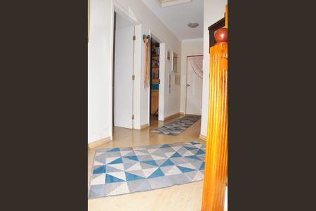 Casa à venda com 400m², 5 quartos e 6 vagasDetalhe - Hall Quartos