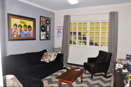 Casa à venda com 400m², 5 quartos e 6 vagasDetalhe - Sala de Tv