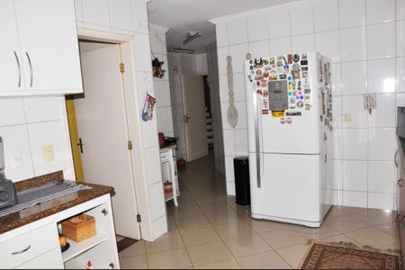 Casa à venda com 400m², 5 quartos e 6 vagasDetalhe - Cozinha