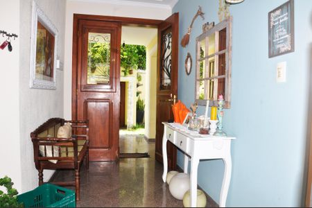 Casa à venda com 400m², 5 quartos e 6 vagasDetalhe - Hall Entrada