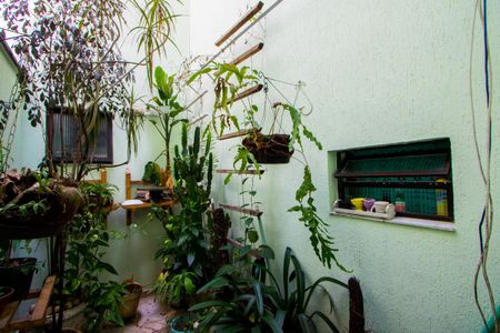 Casa à venda com 200m², 3 quartos e 4 vagas Casa à venda com 200m², 3 quartos e 4 vagasJardim de inverno