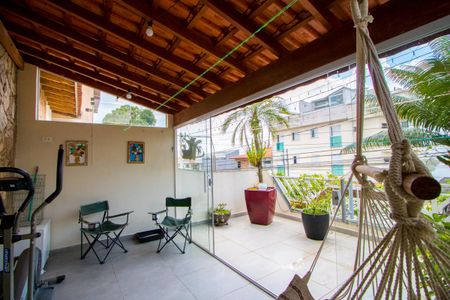 Casa à venda com 200m², 3 quartos e 4 vagas Casa à venda com 200m², 3 quartos e 4 vagasVaranda do quarto 1