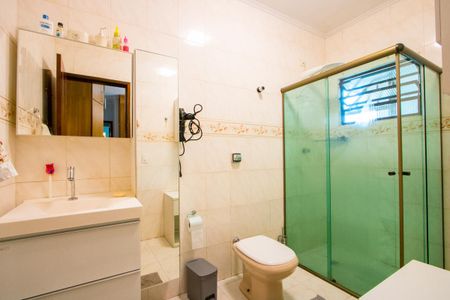 Casa à venda com 200m², 3 quartos e 4 vagas Casa à venda com 200m², 3 quartos e 4 vagasBanheiro do quarto 1