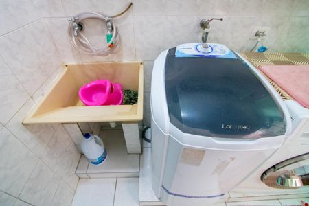 Casa à venda com 200m², 3 quartos e 4 vagas Casa à venda com 200m², 3 quartos e 4 vagasÁrea de serviço