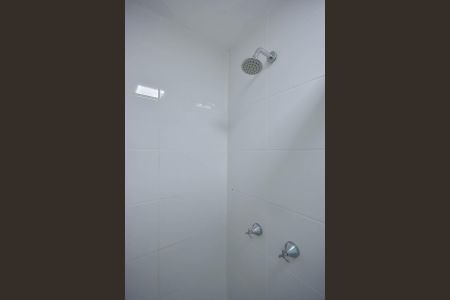 Apartamento para alugar com 40m², 2 quartos e 1 vaga Apartamento para alugar com 40m², 2 quartos e 1 vagaChuveiro do Banheiro