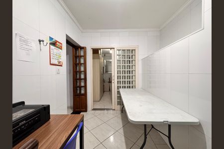 Casa à venda com 221m², 4 quartos e 7 vagasEscritório