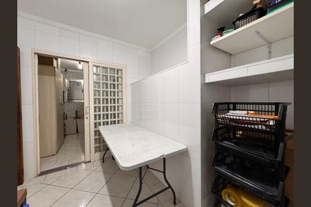 Casa à venda com 221m², 4 quartos e 7 vagasEscritório