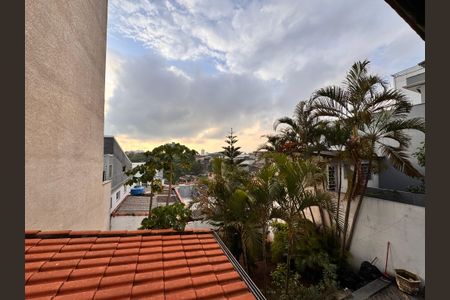 Casa à venda com 221m², 4 quartos e 7 vagasVista