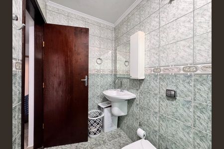 Casa à venda com 221m², 4 quartos e 7 vagasBanheiro da Suíte