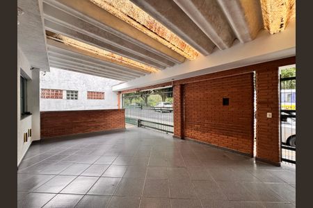 Casa à venda com 221m², 4 quartos e 7 vagasGaragem
