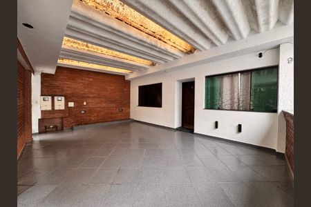 Casa à venda com 221m², 4 quartos e 7 vagasGaragem