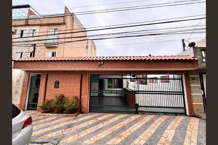Casa à venda com 221m², 4 quartos e 7 vagasFachada