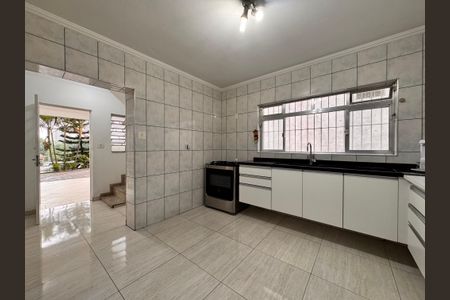 Casa à venda com 221m², 4 quartos e 7 vagasCozinha